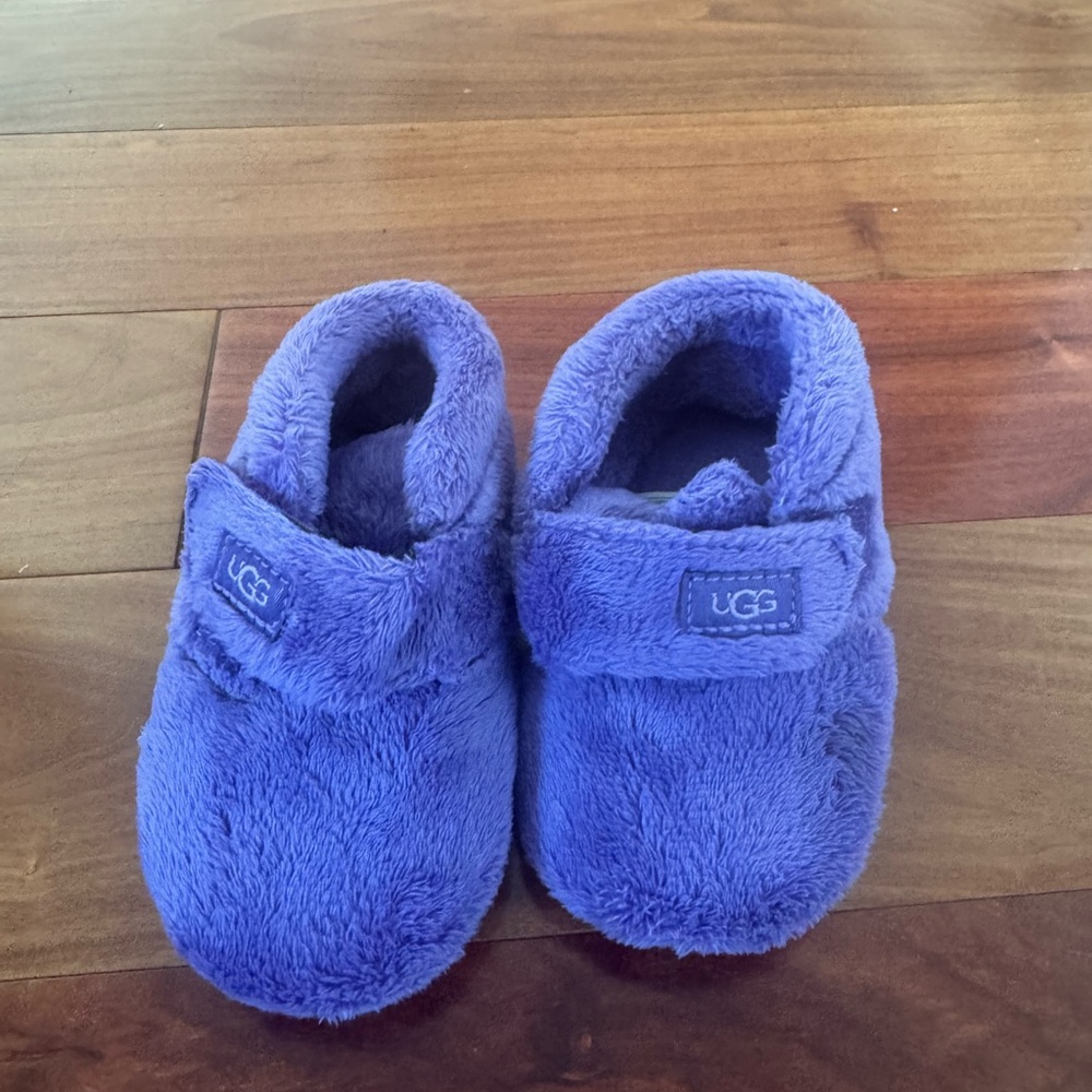 UGG Cozy Purple Baby Booties / Slippers